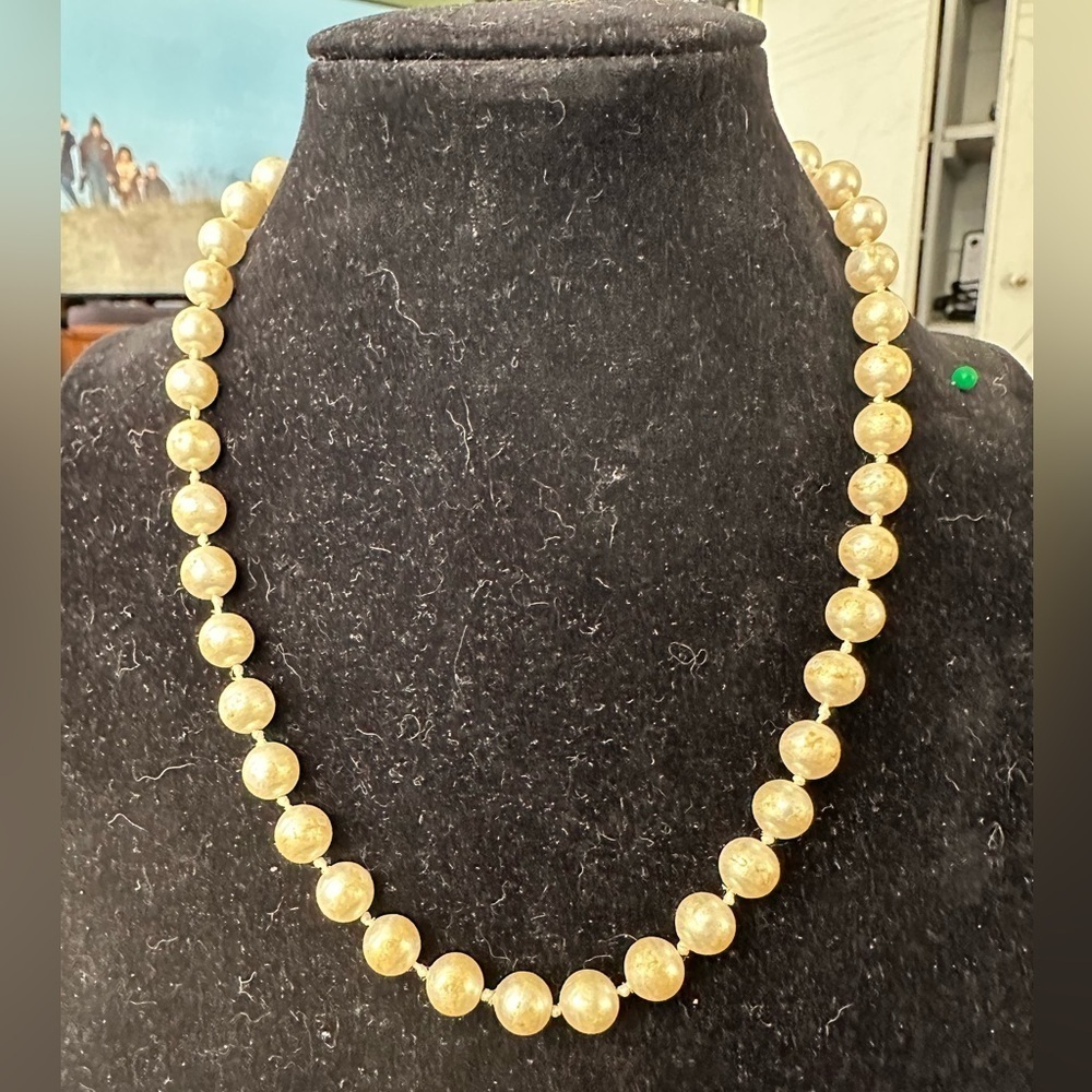 Vintage Carolee Champagne Faux Pearl Strand Necklace 18" Gold Tone